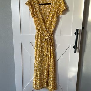 NWOT SHEIN MUSTARD DITSY FLORAL PRINT WRAP MIDI DRESS SIZE 6